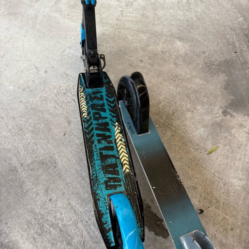 Iron professional scooters like new, set of 2