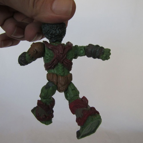 Tasaru Gormiti action figure with color change and joints, 10.6 cm, like new