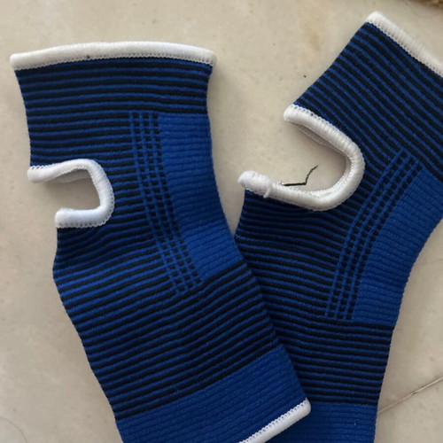 Blue ankle compression socks like new