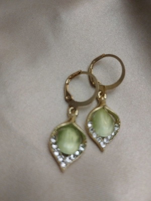 Fo Bijou Earrings with Green Stone new