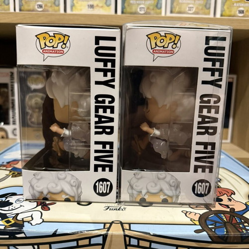 Funko POP! One Piece Luffy Gear Five #1607 and Chase new in box