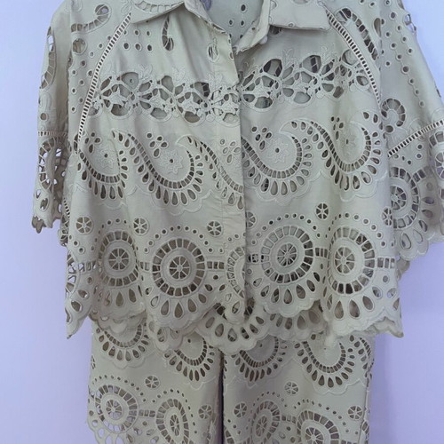 Broderie set Zini beige, like new, size S