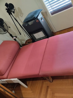 Καναπές κρεβάτι μεταχειρισμένος με μαξιλάρια
