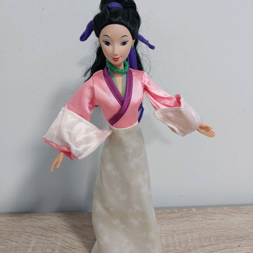 Disney Mulan 1998 Matel doll used with missing parts