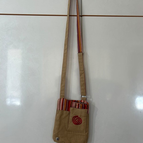 Nature & Découvertes crossbody bag like new, 100% ramie fabric, boho style