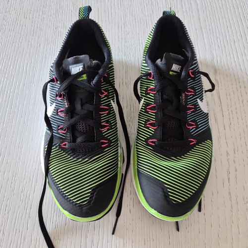 Nike Free running shoes size 42, multicolor