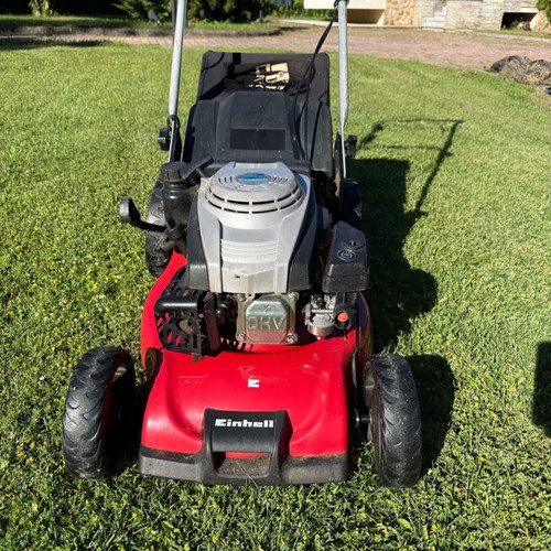 Petrol Brush Cutter like new, serviced