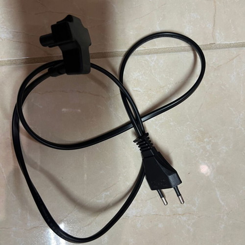 Power cable CEE7/16 to C7 90 degrees 80cm used