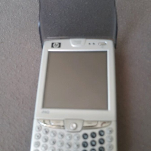 HP IPAQ hw6915 Pocket PC with touch screen and stylus like new