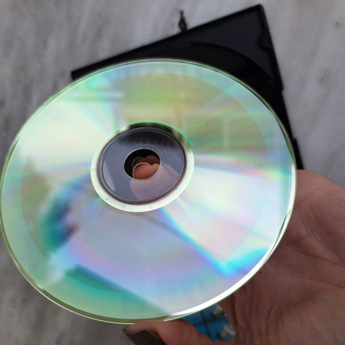 One 2002 CD Echo Tosa Na Sou Po like new, pop