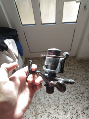 Fishing reel used with fishing line