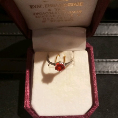 Silver ring 925 with red zircon stone like new