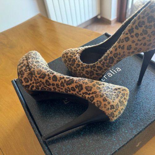 Pumps leopard print size 38 like new, beige and black