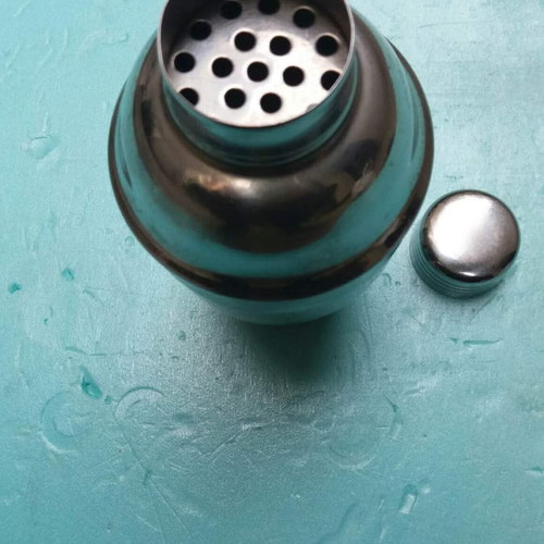 Cocktail mixer used in very good condition