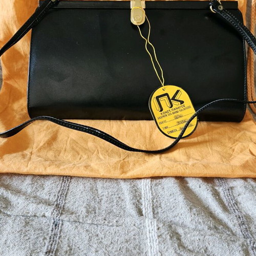 Evening leather envelope shoulder bag like new, black, 1970s