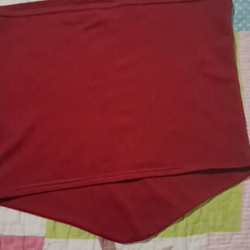 Top medium red like new