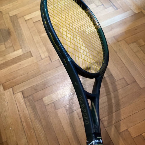 Tennis rackets used, set of 3 with 2 cases