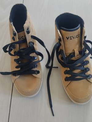 Sneaker ankle boots size 36 like new, suede fabric