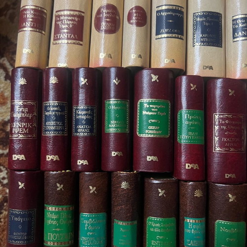 Deagostini Masterpieces of World Literature 27 Miniature Books used