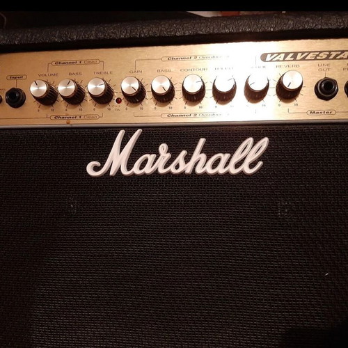 Marshall Valvestate guitar amplifier like new, 30W, Celestion speaker