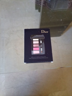 Παλέτα μακιγιάζ Dior καινούργια