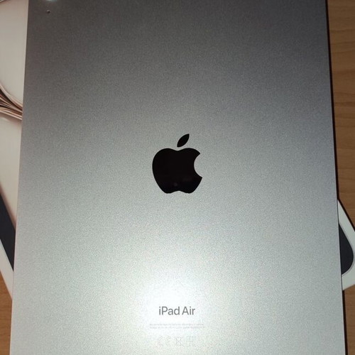 iPad Air M2 tablet