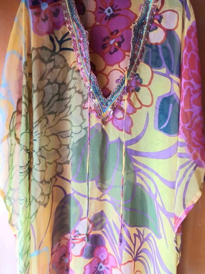 Long caftan like new with neckline embellishment
