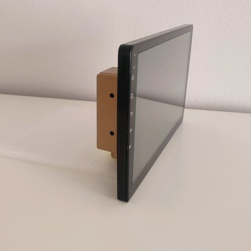 Sinosmart Multimedia 10.1" used with screen protection