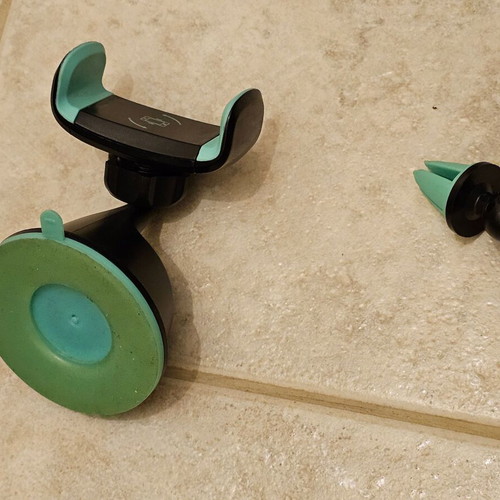 Car phone holder used with suction cup