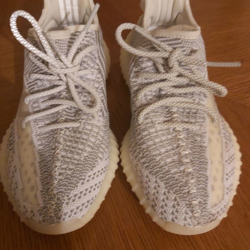 Adidas Yeezy Boost 350 V2 Static size -  180,00 - Vendora.cy