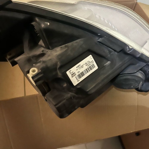 Suzuki Splash headlight used original ‘14