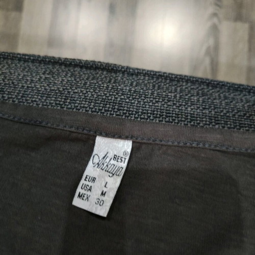 T shirt like new, size L, gray and brown