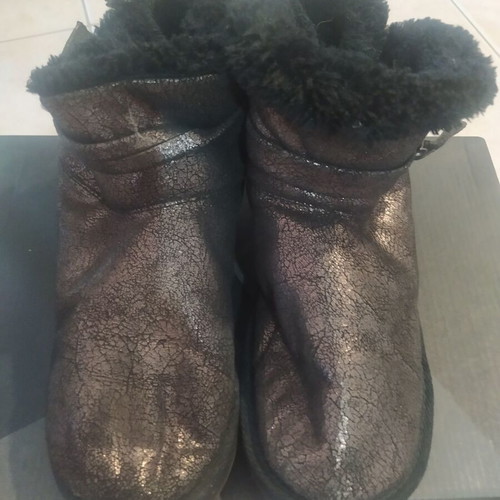 Pepe Jeans boots with fur bronze like new