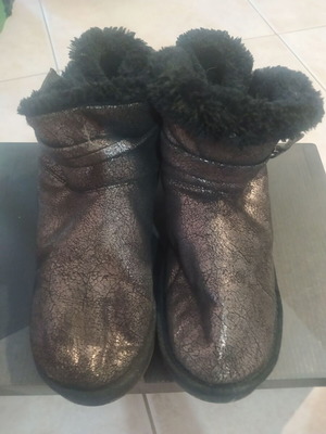 Pepe Jeans boots with fur bronze like new