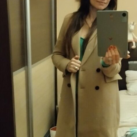 Mango camel coat medium size like new, 40% wool