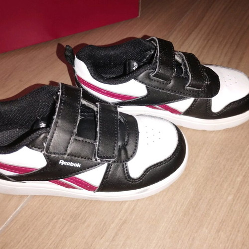 Reebok Kids Shoes like new, size 26-27, sneakers