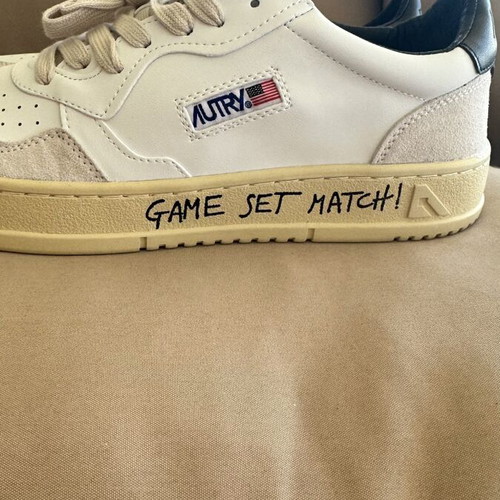 Autry men's sneakers brand new, size 44, white and blue