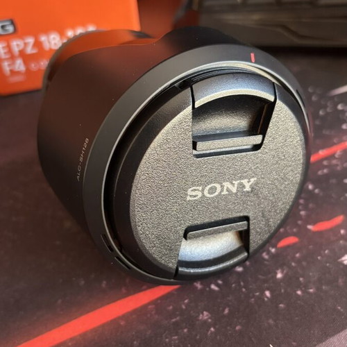 Sony E Mount 18-105 F4 Lens like new