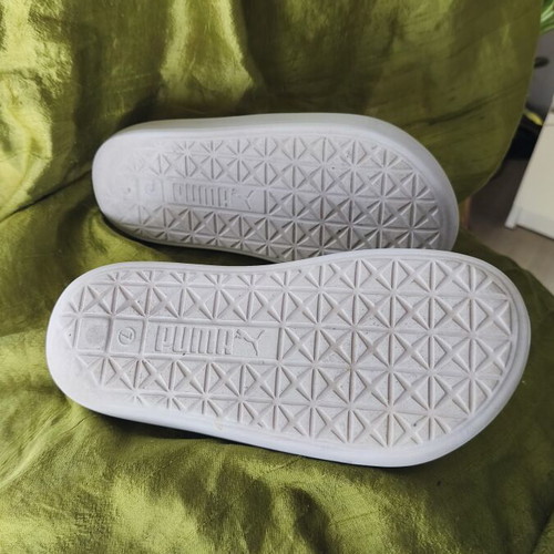 Puma Cat Slides Unisex slippers used, size 40-41, white