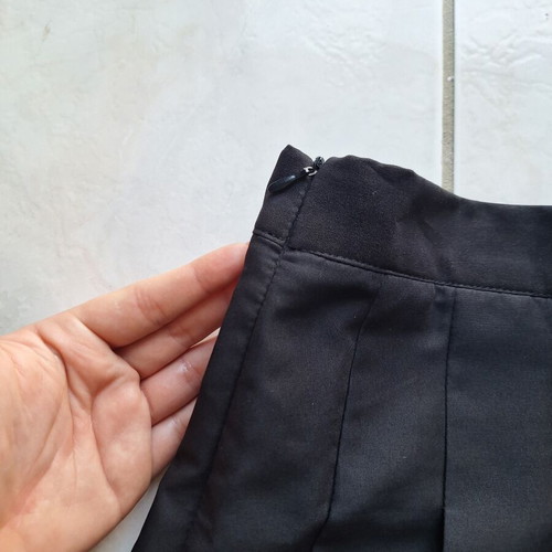 Shein mini pleated skirt like new, black, size L