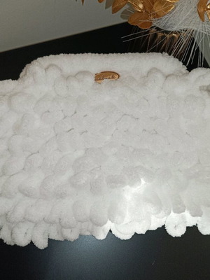Puffy handmade white bag with leopard lining and scrunchies new