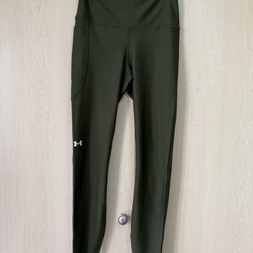 Under Armour leggings new, size XS, khaki color