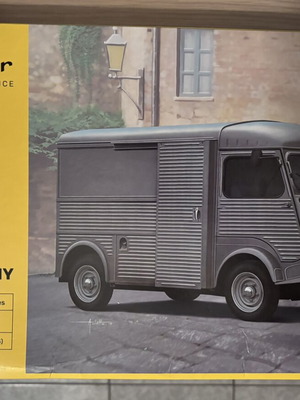 Citroen HY 1/24 model kit