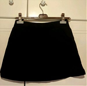 Μαύρη κοντή φούστα με κορδόνια