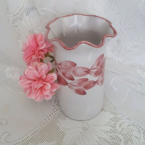 Gabriel Keramik vintage vase like new with handpainted burgundy leaves