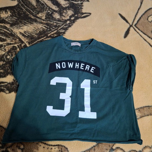 Short-sleeve t-shirt like new, size S