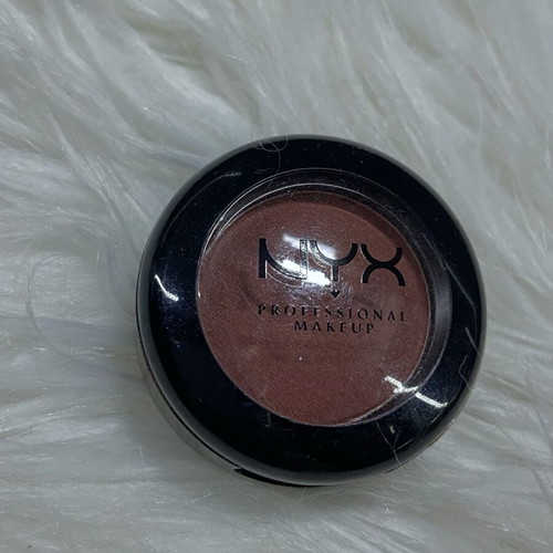 Nyx Hot singles eyeshadow new, color not today 25