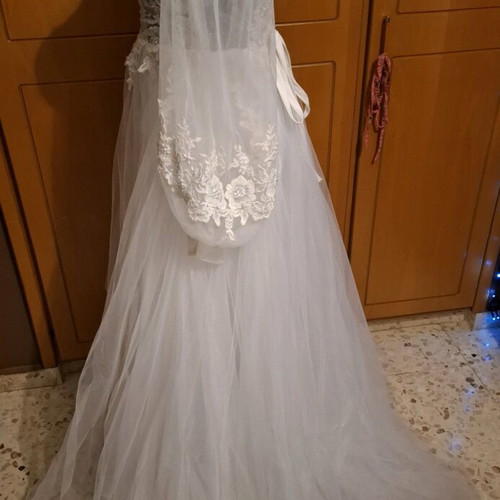 Boho wedding dress white with veil and storage bag, like new, sizes XS-S-M