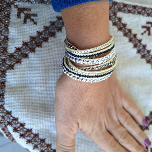 Multilayer bracelet used white with rhinestones