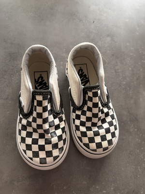 Vans kids shoes size 23 used, very good condition